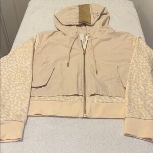 Fabletics Cream Activewear Spring Jacket Print Sleeves Terrycloth lining  XS
